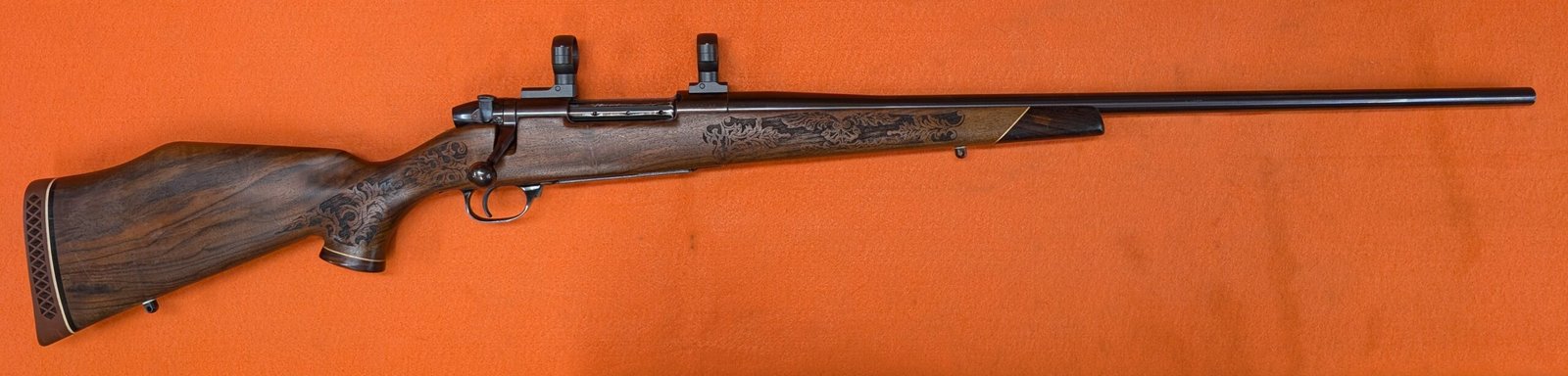 WEATHERBY MARK V - .300 WIN MAG
